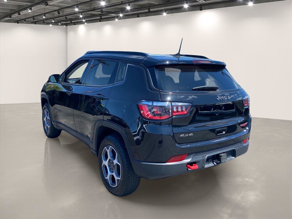 Used 2022 Jeep Compass Trailhawk w/ Trailhawk Convenience Group AWD/4WD image 5