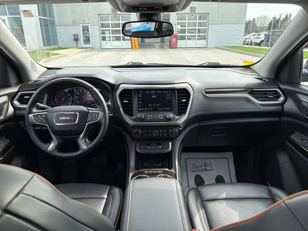 Used 2023 GMC Acadia AT4 w/ Technology Package image 10