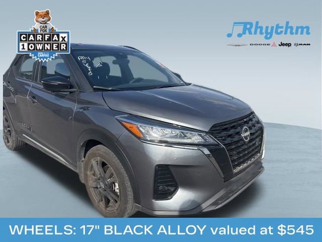 Used 2024 Nissan Kicks SR image 1