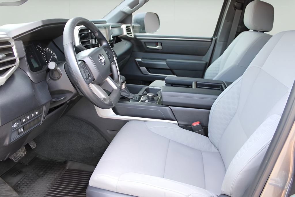 Used 2025 Toyota Tundra SR5 AWD/4WD image 8