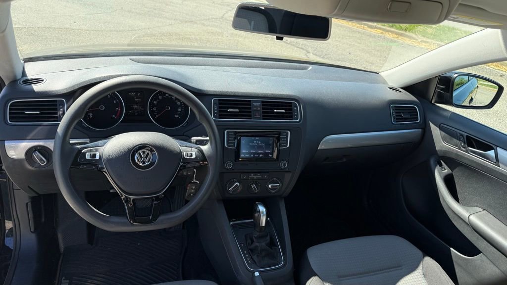 Used 2017 Volkswagen Jetta S w/ Jetta S Cold Weather Package FWD image 12