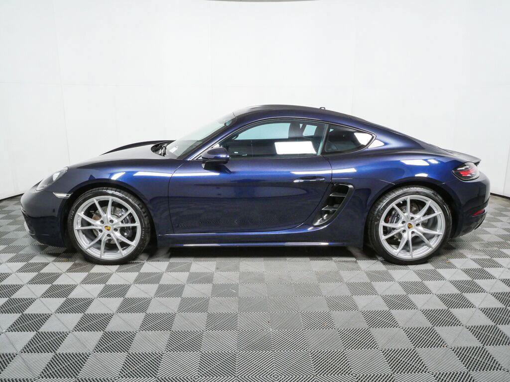 Certified 2019 Porsche 718 Cayman RWD image 2