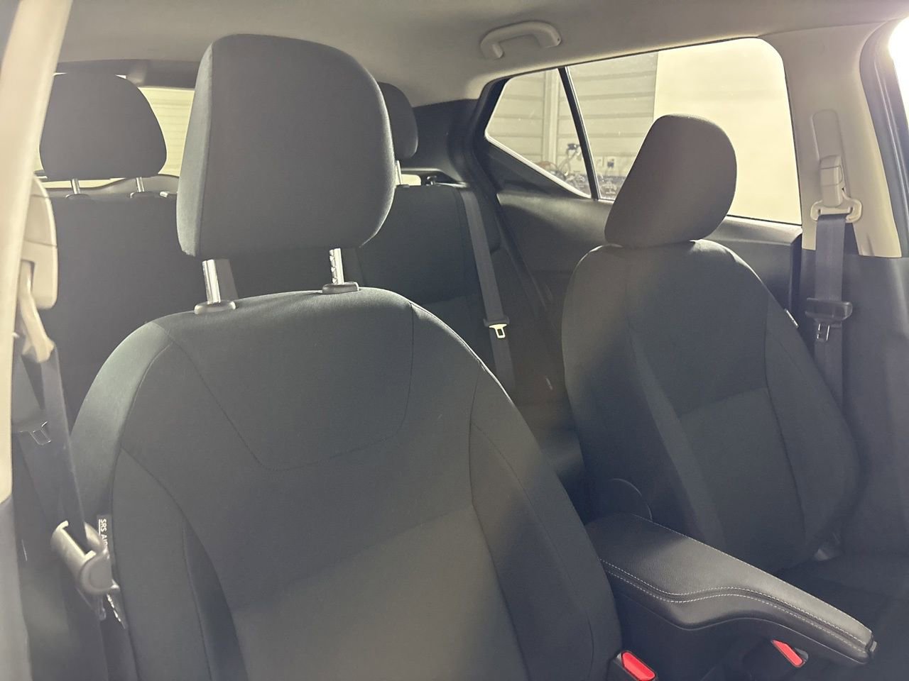 Used 2025 Nissan Kicks Play S image 25