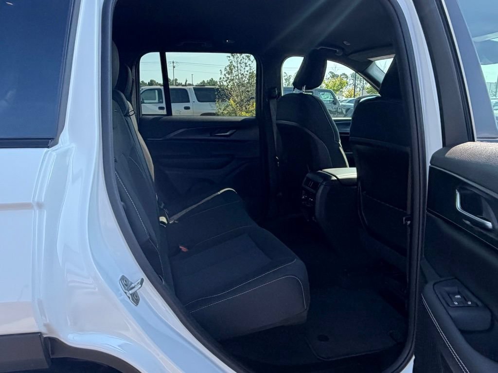 New 2026 Jeep Grand Cherokee Laredo AWD/4WD image 43