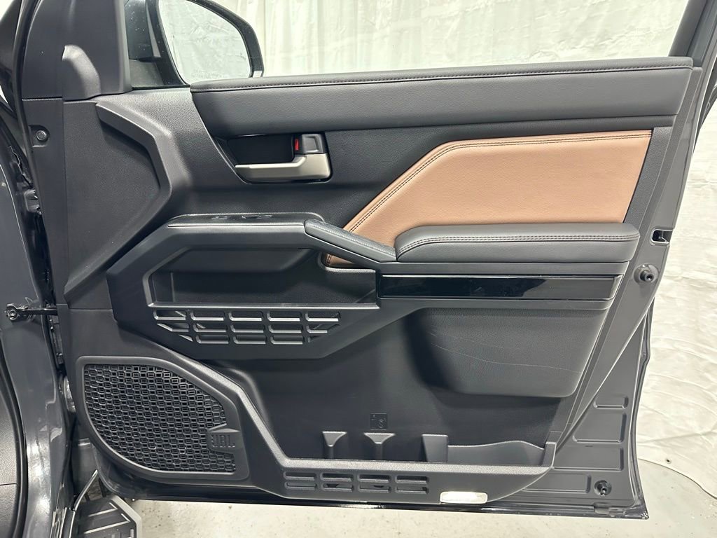 Used 2025 Toyota 4Runner Limited image 56