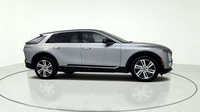 Used 2024 Cadillac Lyriq Tech RWD image 14