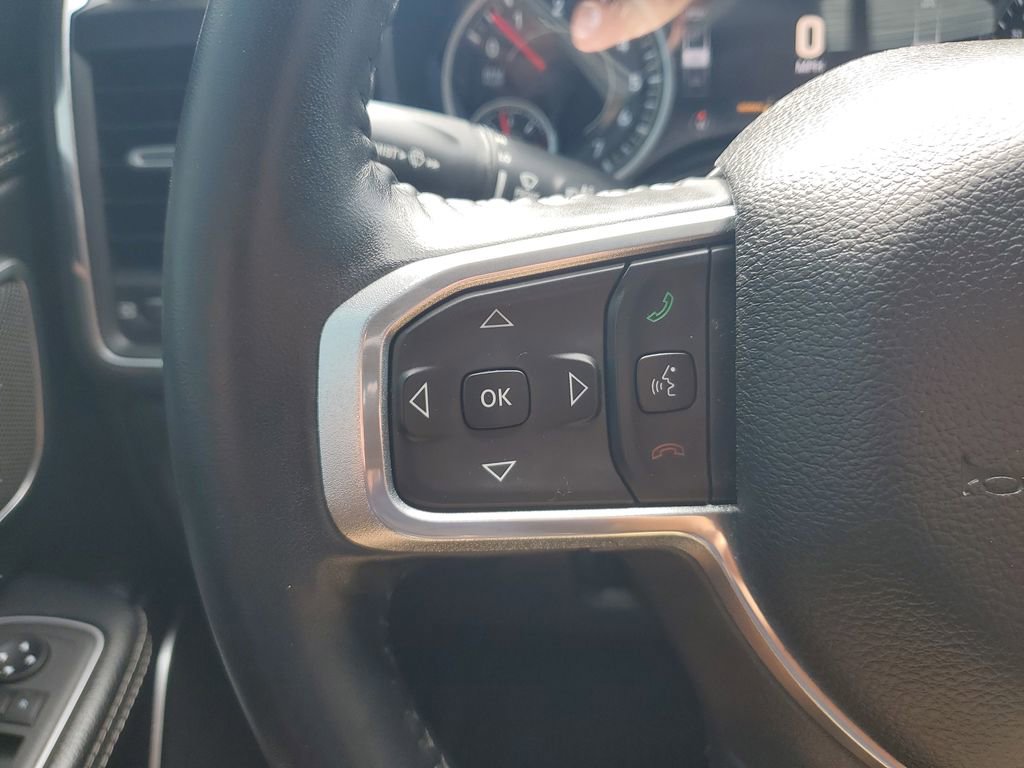 Used 2022 RAM 1500 Laramie AWD/4WD image 18