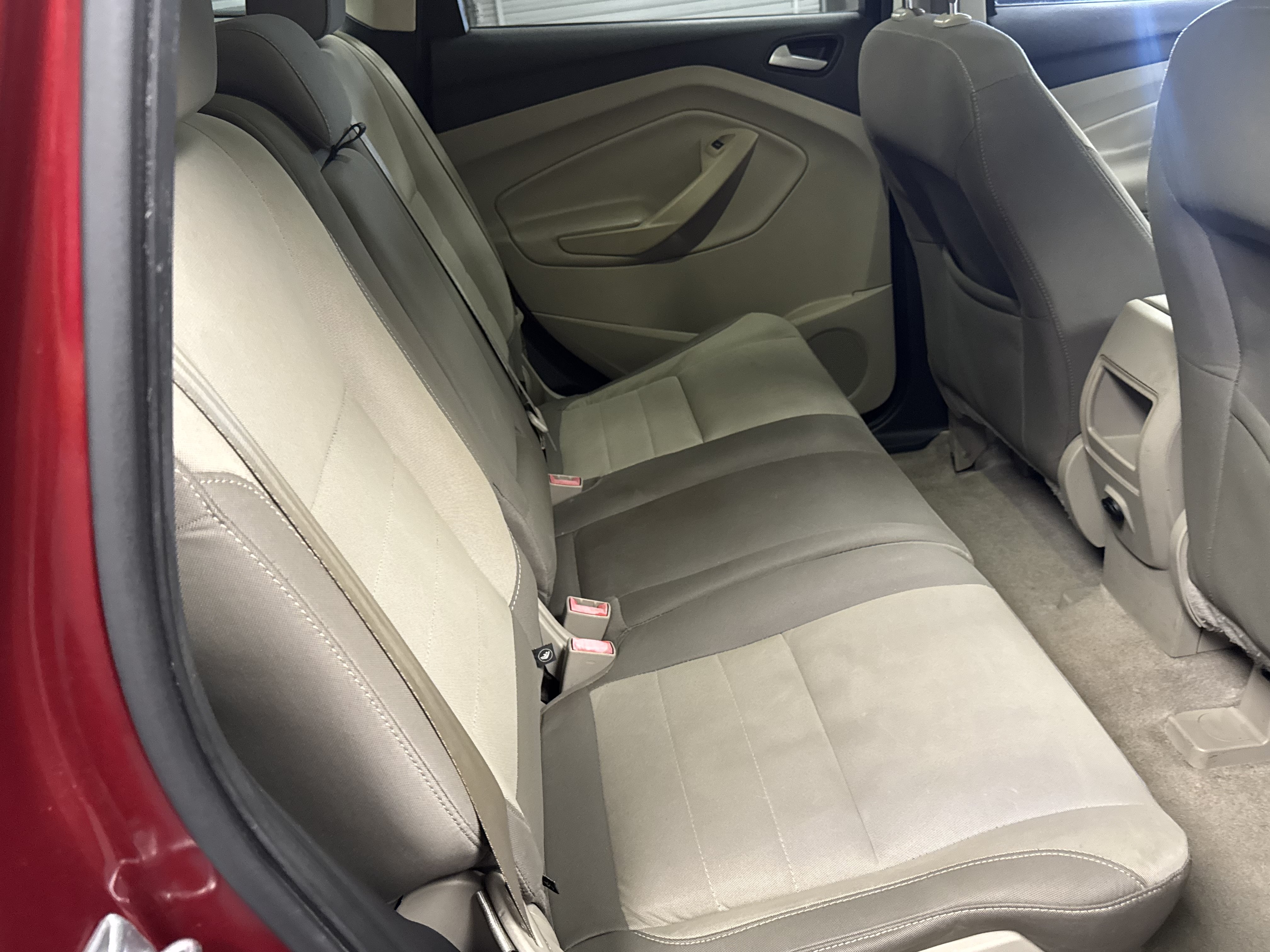Used 2016 Ford Escape SE FWD image 13