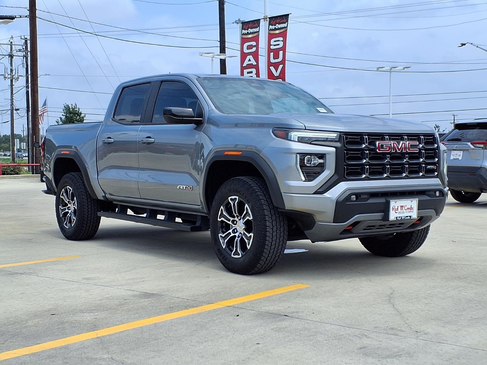 Used 2023 GMC Canyon AT4 AWD/4WD image 3