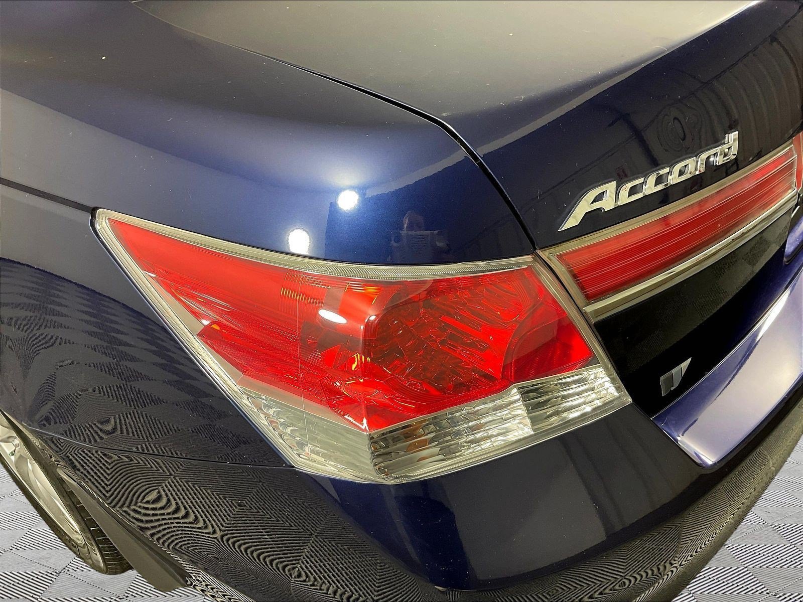 Used 2012 Honda Accord EX-L image 22