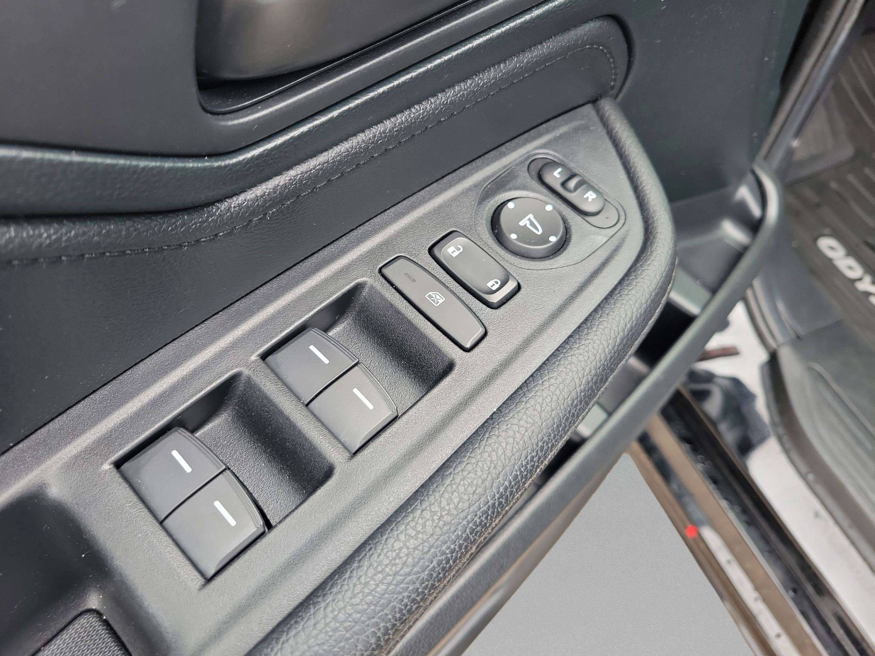 Certified 2024 Honda Odyssey Sport image 9