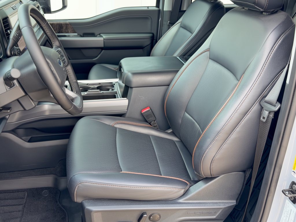 Used 2025 Ford F250 Lariat w/ Lariat Ultimate Package AWD/4WD image 5