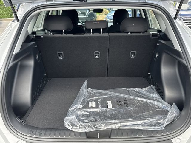 Certified 2025 Hyundai Kona SE image 14