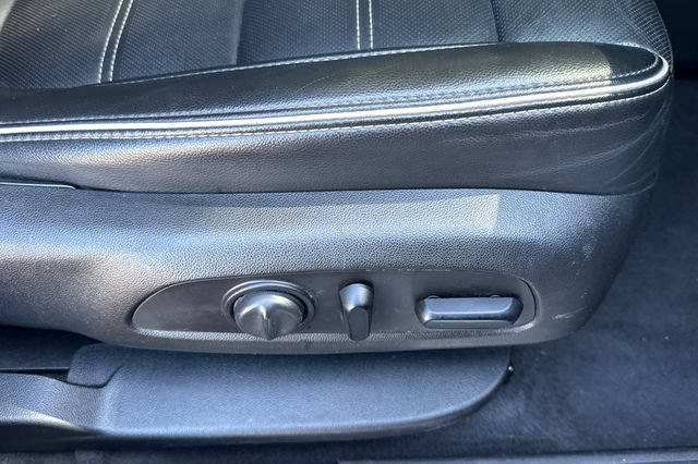 Used 2021 GMC Acadia Denali w/ Denali Technology Package FWD image 24