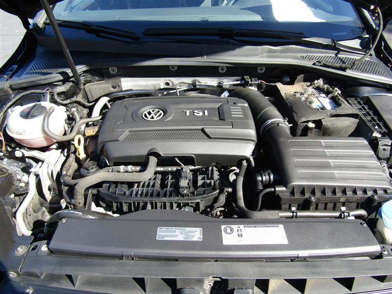 Used 2017 Volkswagen GTI SE image 36