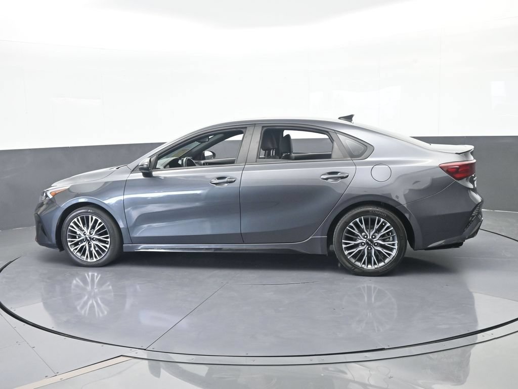 Used 2024 Kia Forte GT-Line w/ GT-Line Premium Package FWD image 3