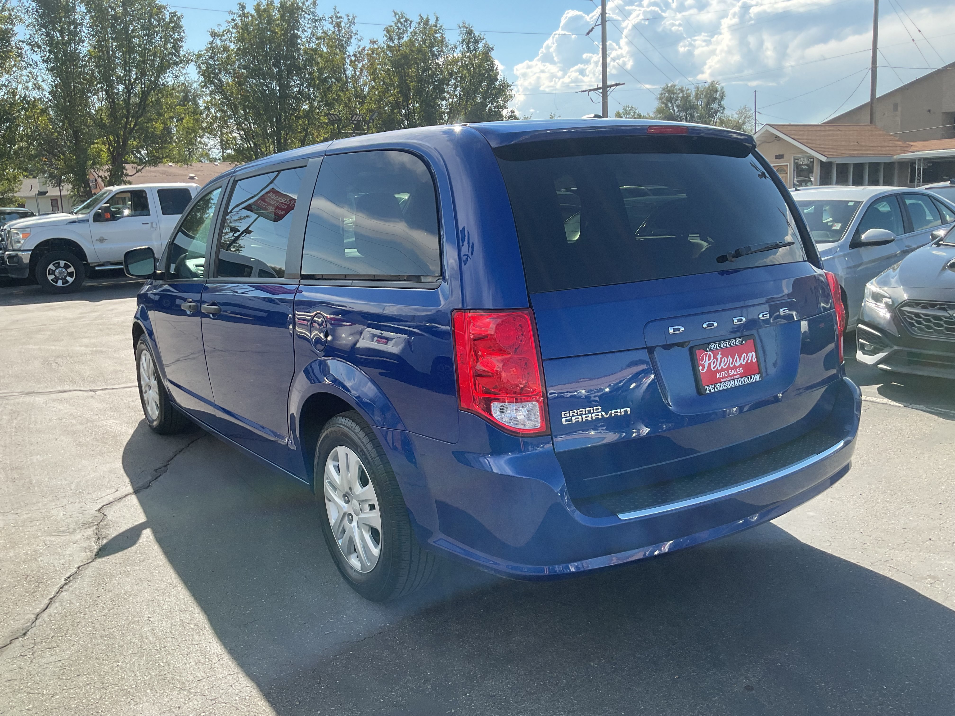 Used 2020 Dodge Grand Caravan SE w/ UConnect Hands-Free Group FWD image 7