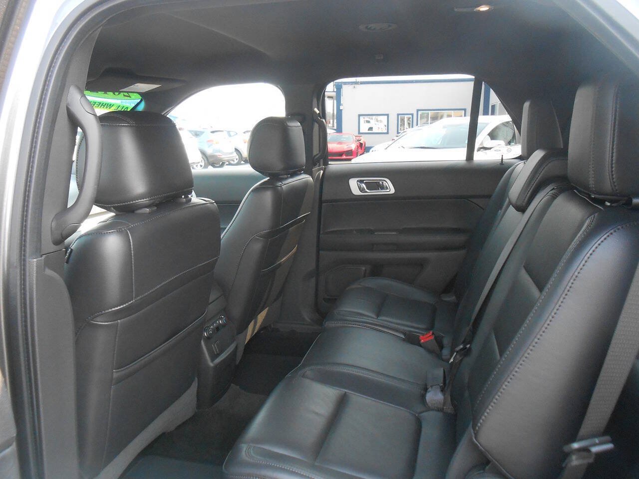 Used 2012 Ford Explorer XLT AWD/4WD image 11
