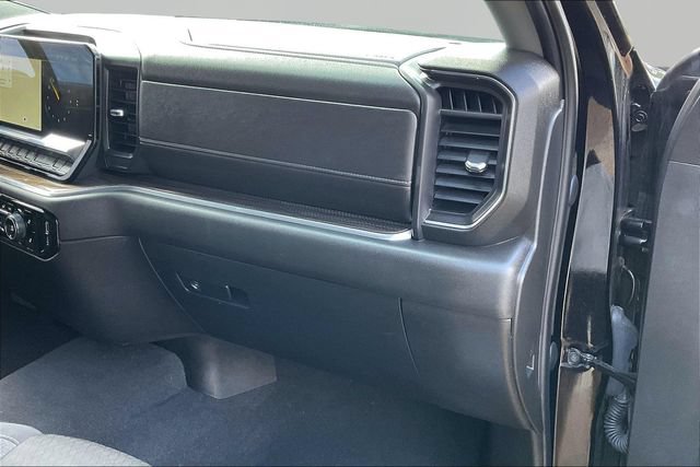 Used 2023 Chevrolet Silverado 1500 LT AWD/4WD image 18