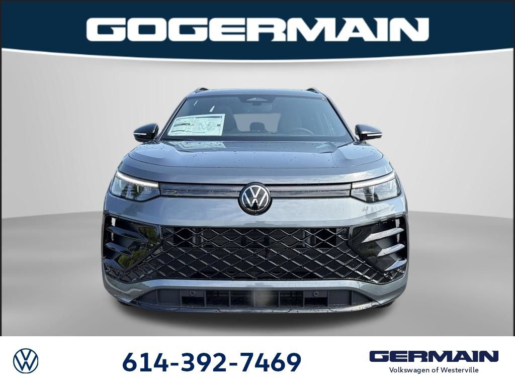 New 2026 Volkswagen Tiguan SE R-Line AWD/4WD image 2