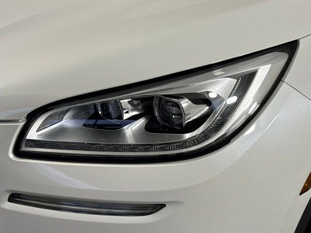 Used 2020 Lincoln Corsair Reserve w/ Equipment Group 201A FWD image 12