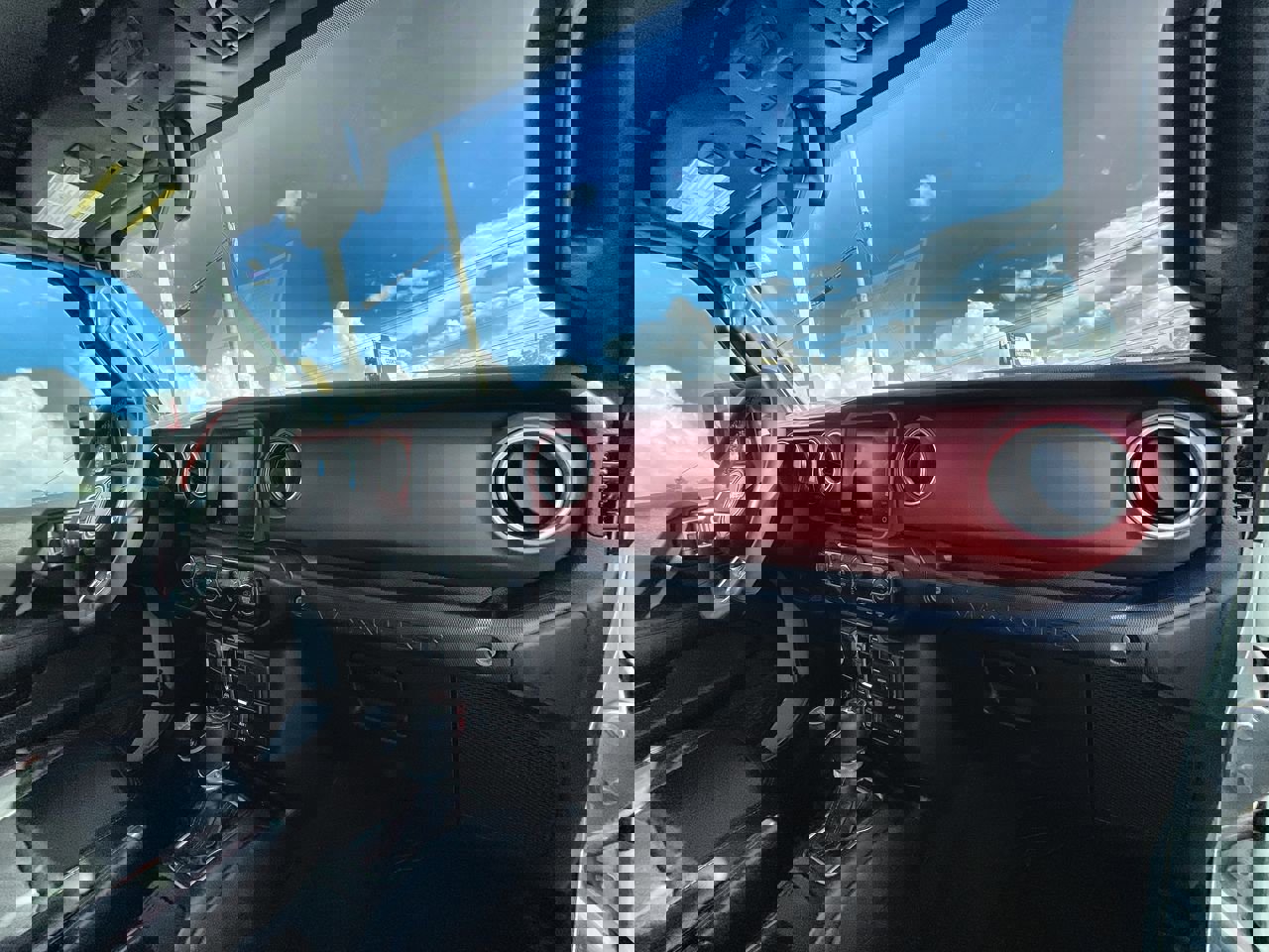 Used 2023 Jeep Wrangler Unlimited Rubicon w/ Cold Weather Group image 28