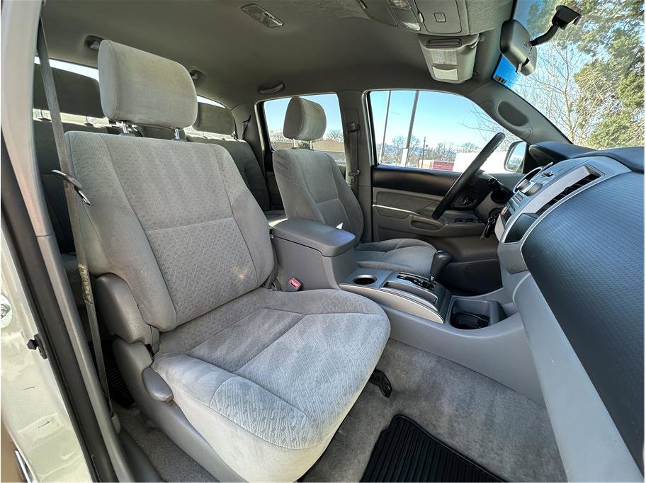 Used 2006 Toyota Tacoma PreRunner image 15