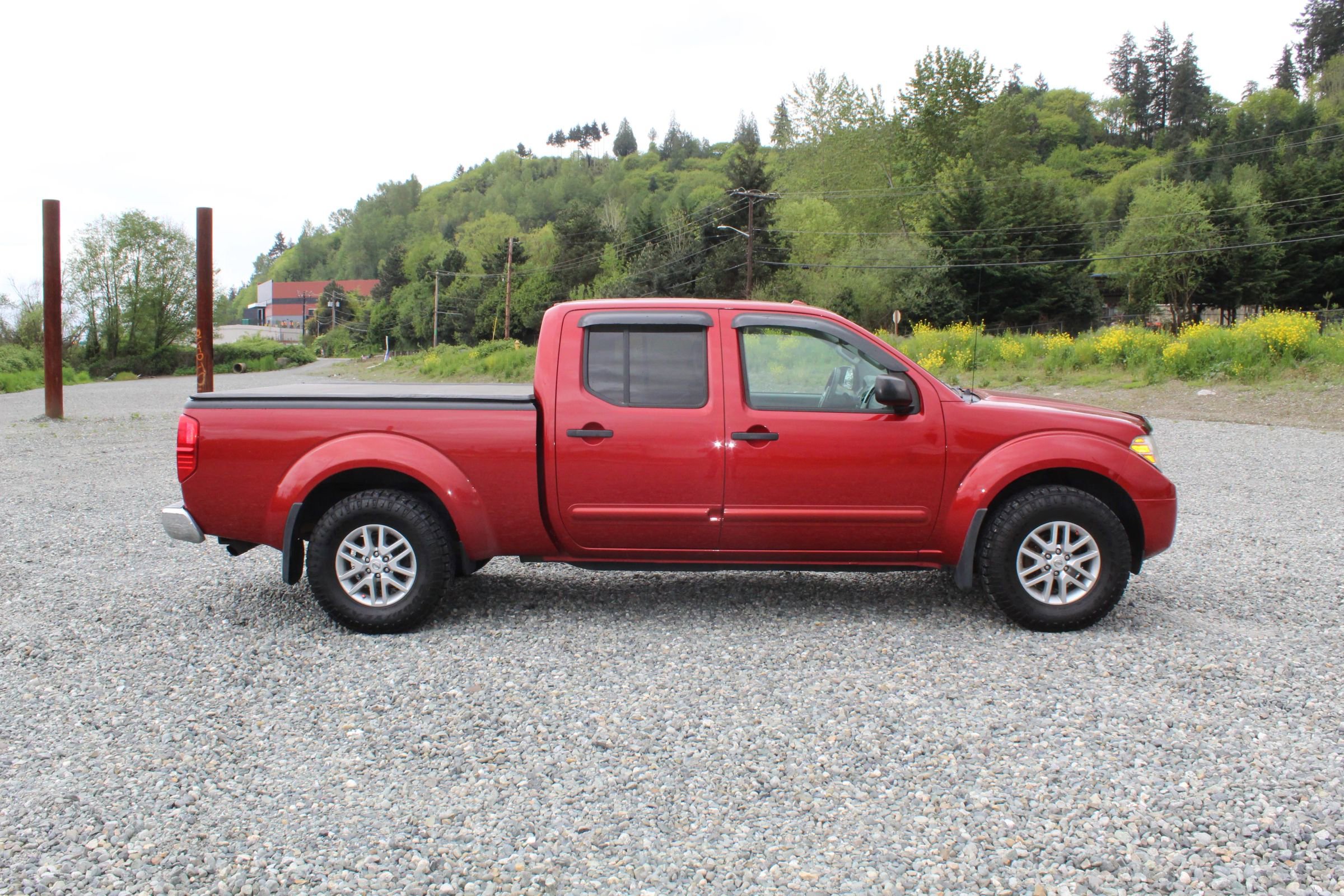 Used 2016 Nissan Frontier SV AWD/4WD image 8