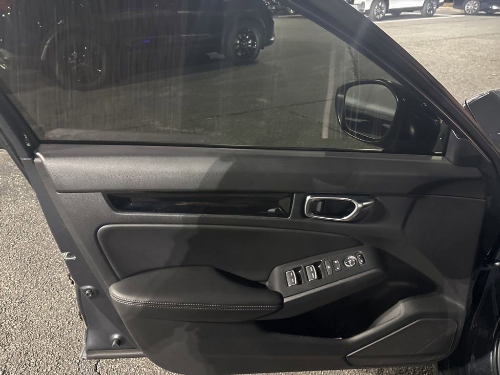 Used 2024 Honda Civic EX-L image 16