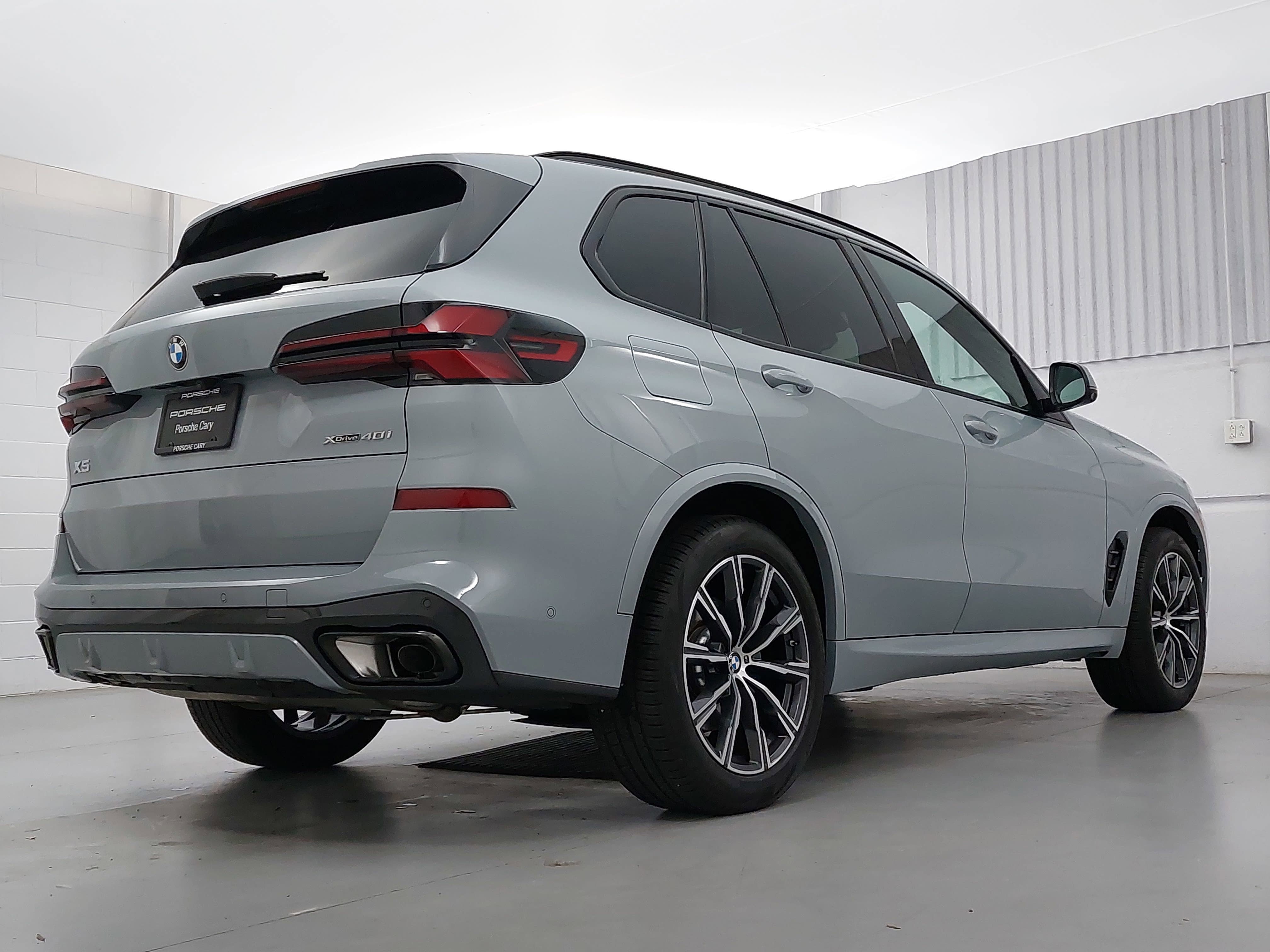 Used 2024 BMW X5 xDrive40i w/ Executive Package AWD/4WD image 7