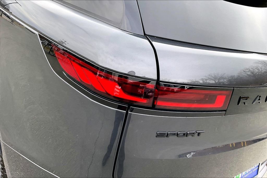 Used 2023 Land Rover Range Rover Sport SE Dynamic image 23