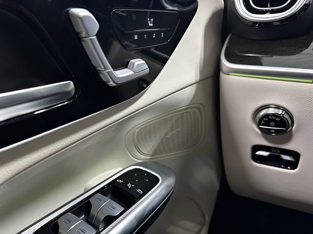 Used 2026 Mercedes-Benz GLC 300 4MATIC image 28