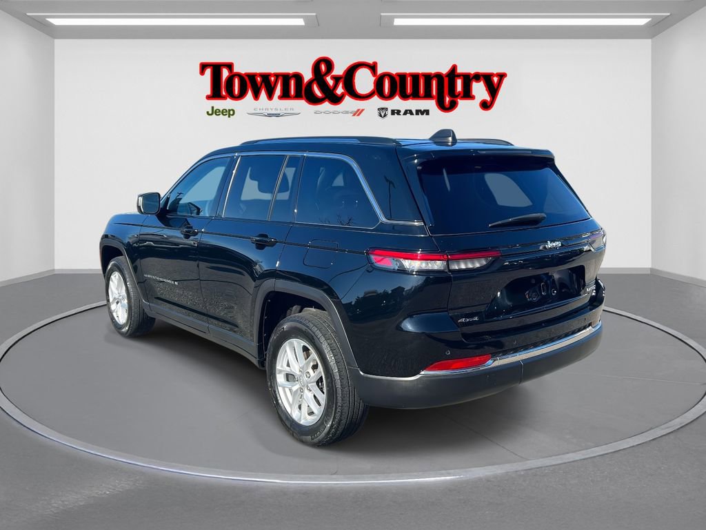 Certified 2023 Jeep Grand Cherokee Laredo image 6