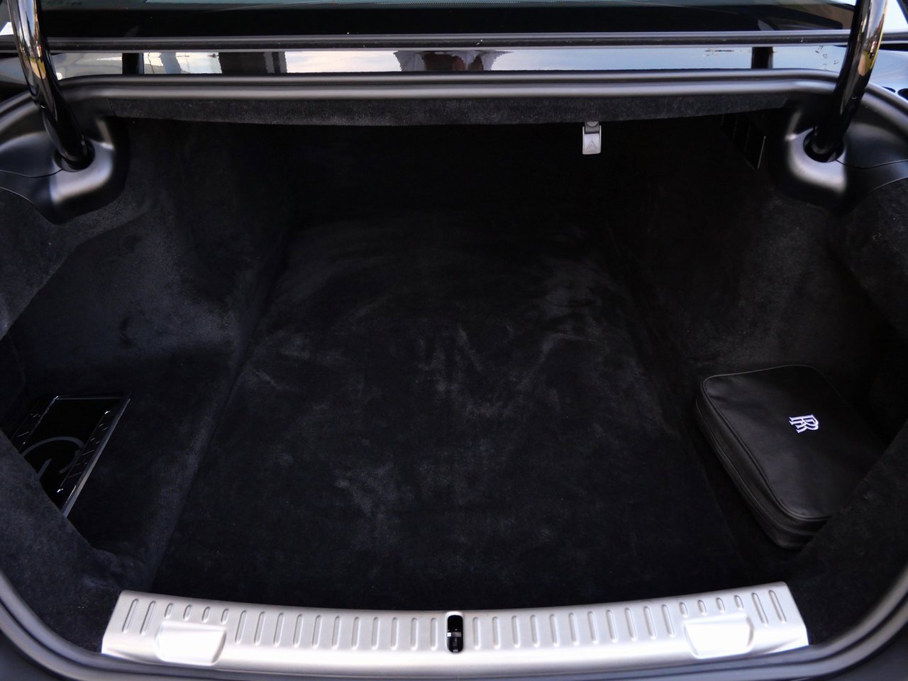 Used 2023 Rolls-Royce Ghost image 30