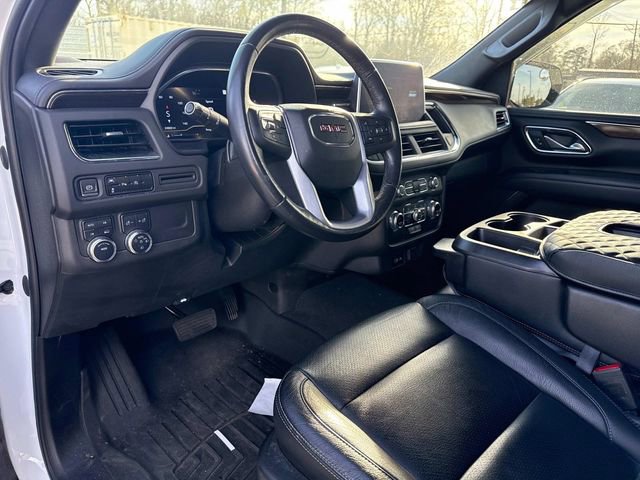 Used 2023 GMC Yukon XL SLE image 24