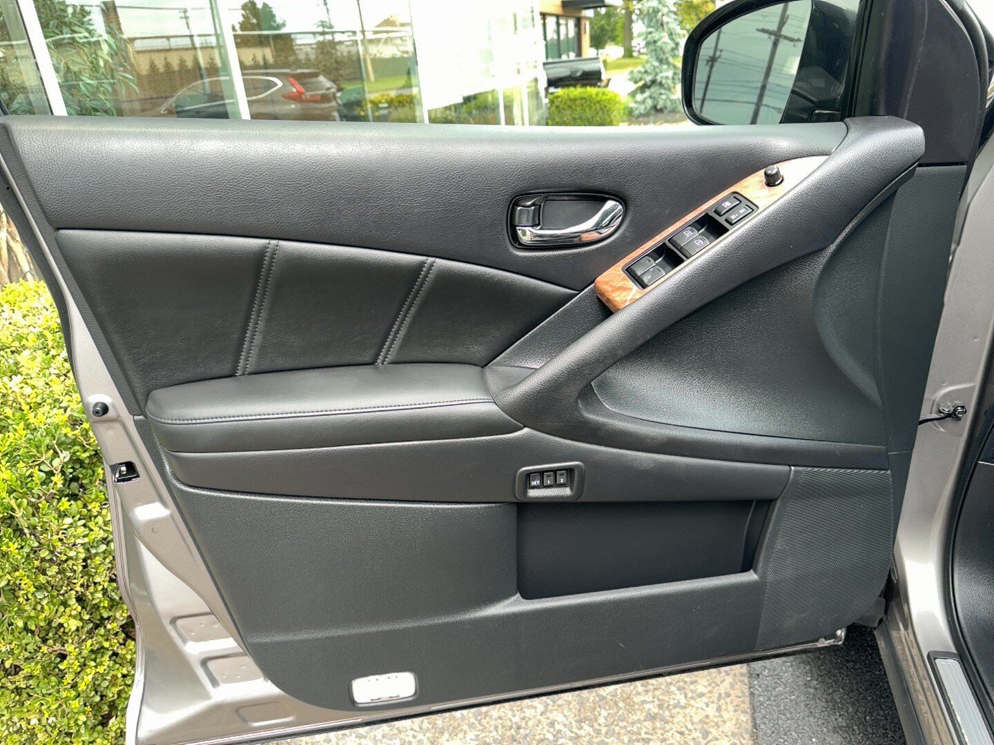 Used 2012 Nissan Murano LE w/ Platinum Pkg AWD/4WD image 15