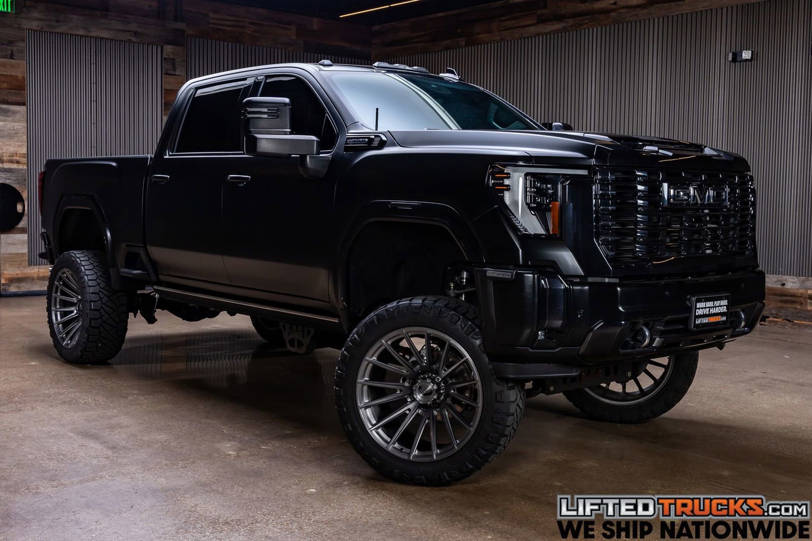 Used 2024 GMC Sierra 2500 Denali Ultimate image 1