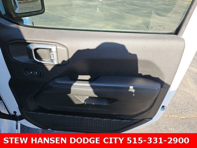 Used 2024 Jeep Wrangler High Altitude image 15