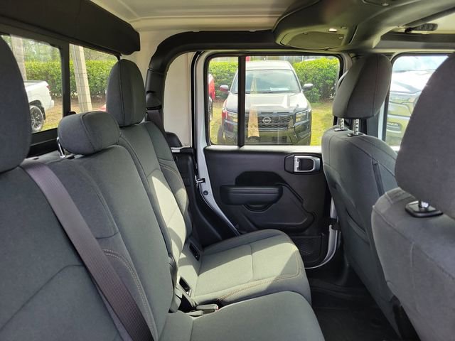 Used 2024 Jeep Gladiator Sport image 28