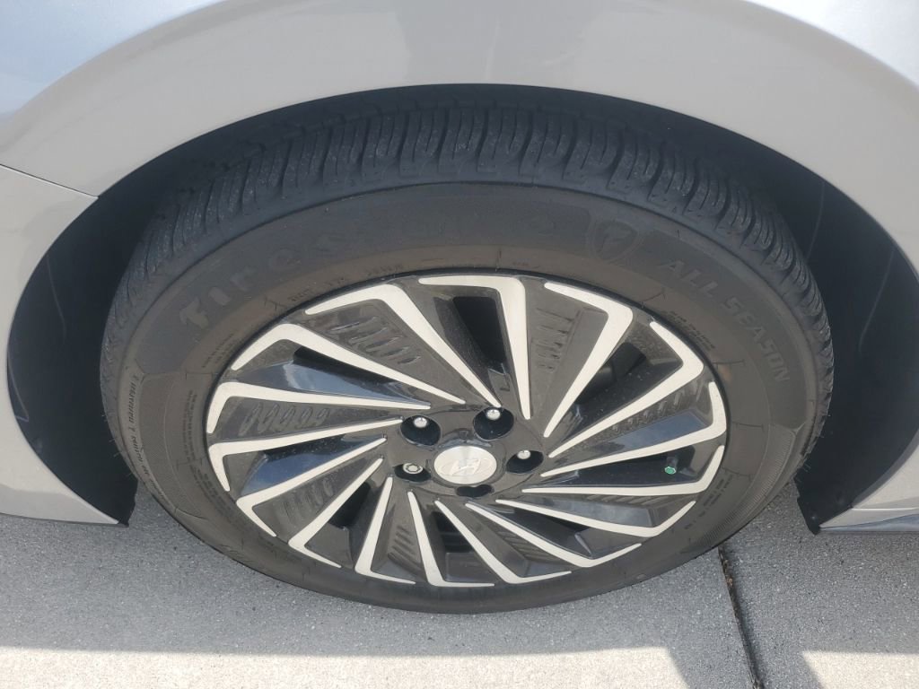 Used 2023 Hyundai Sonata SEL image 11