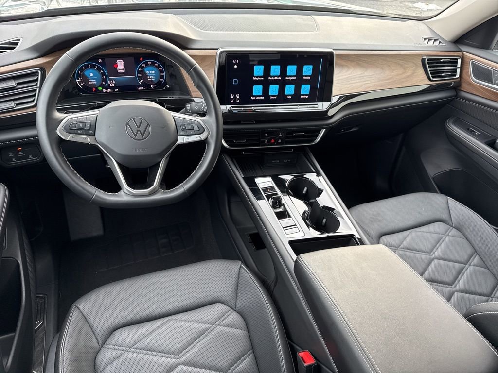 Certified 2025 Volkswagen Atlas SE image 19