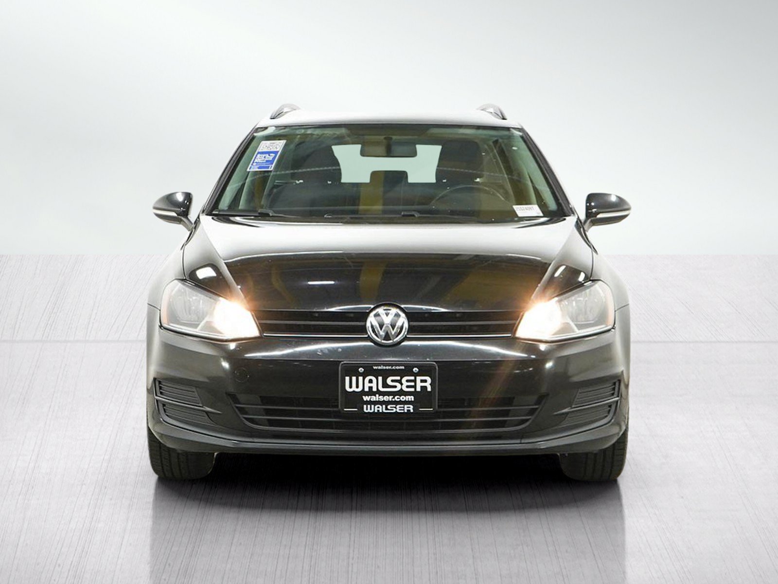 Used 2017 Volkswagen Golf S AWD/4WD image 8