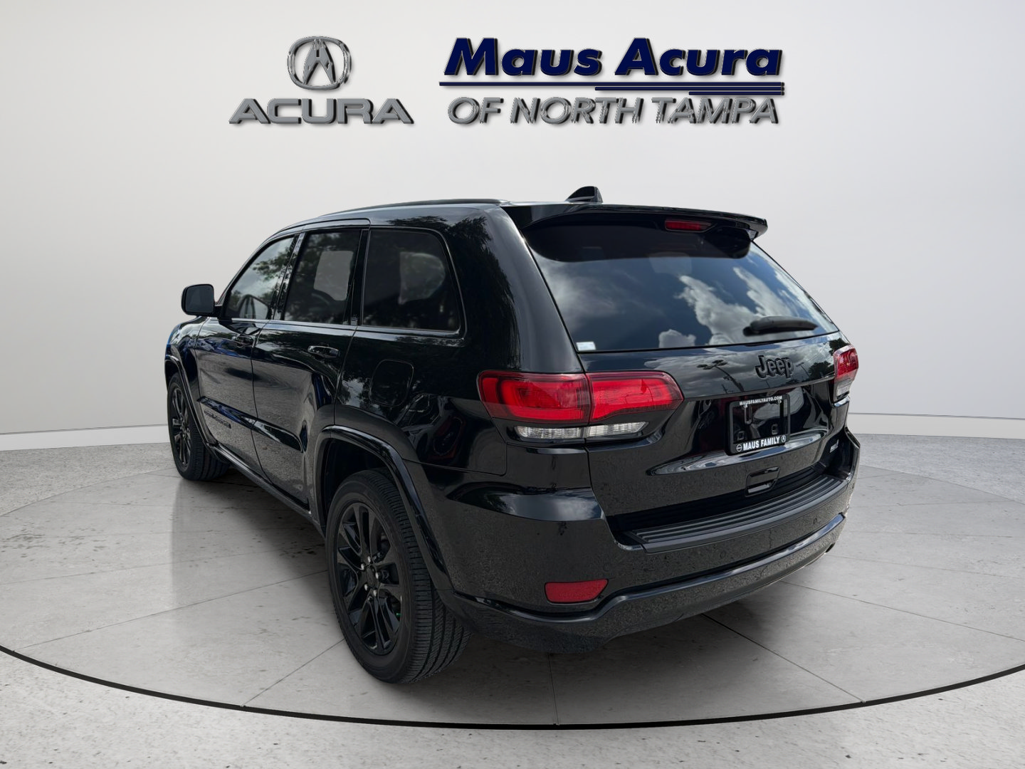Used 2021 Jeep Grand Cherokee Laredo X RWD image 6