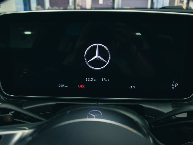 Used 2026 Mercedes-Benz C 300 4MATIC Sedan image 18