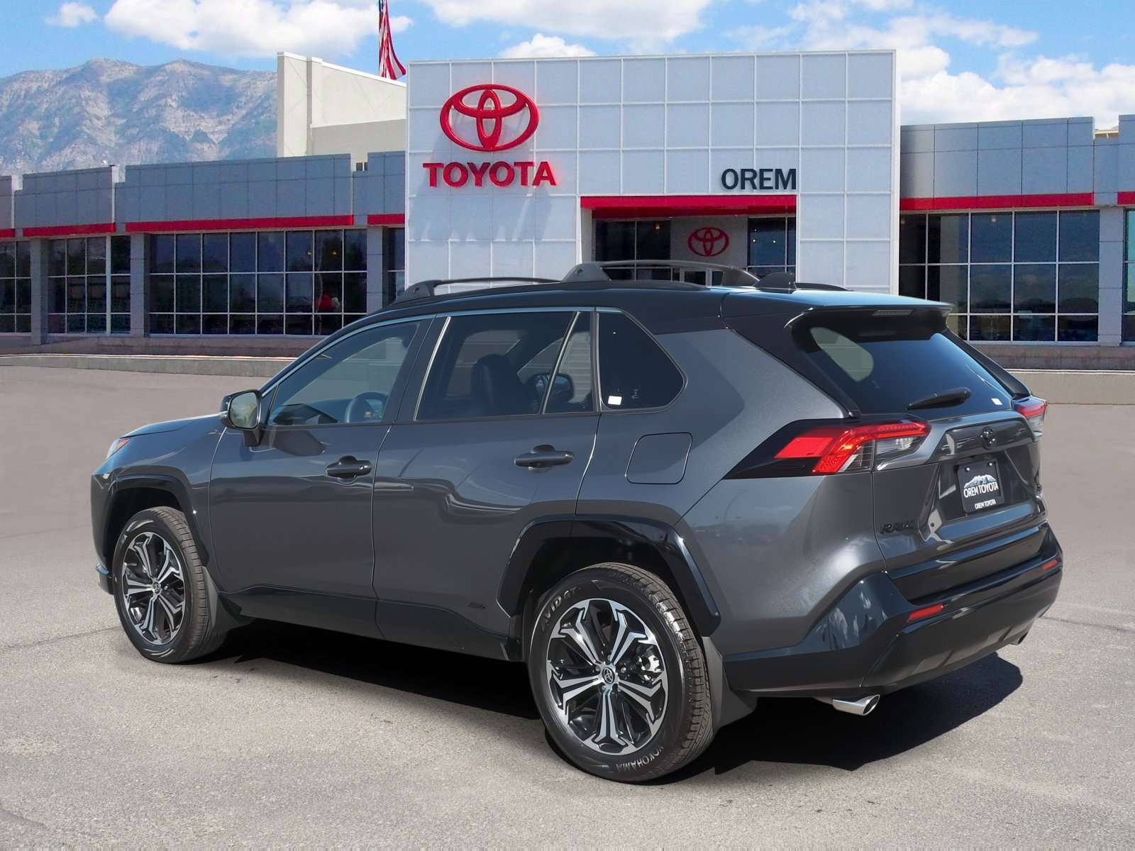 Used 2025 Toyota RAV4 XSE image 5