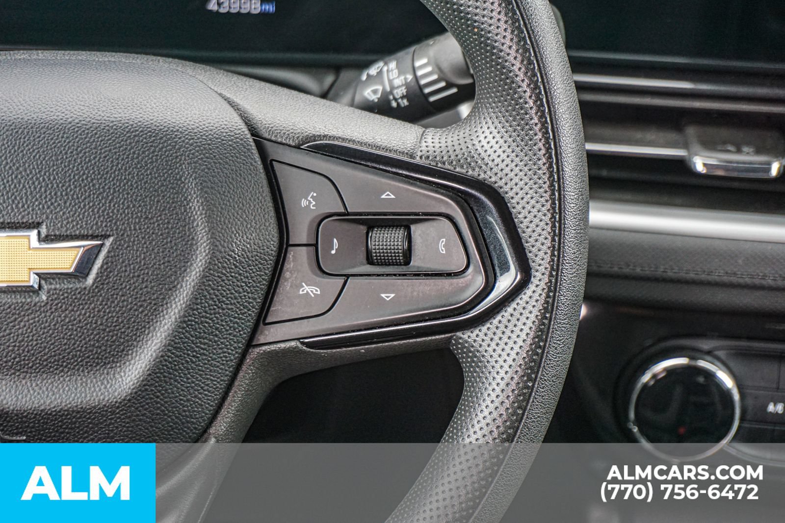 Used 2024 Chevrolet TrailBlazer LT FWD image 30