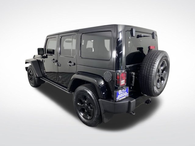 Used 2015 Jeep Wrangler Unlimited Sahara w/ Dual Top Group AWD/4WD image 9