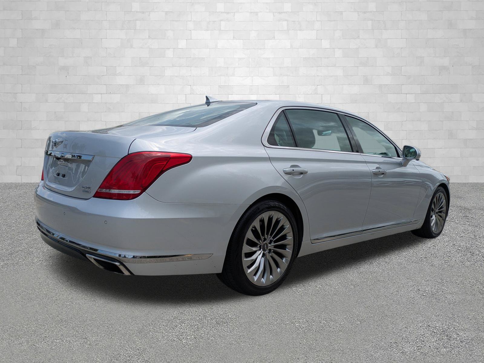 Used 2019 Genesis G90 3.3T Premium AWD/4WD image 2