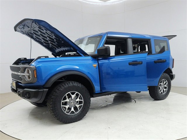 Used 2025 Ford Bronco Badlands image 10