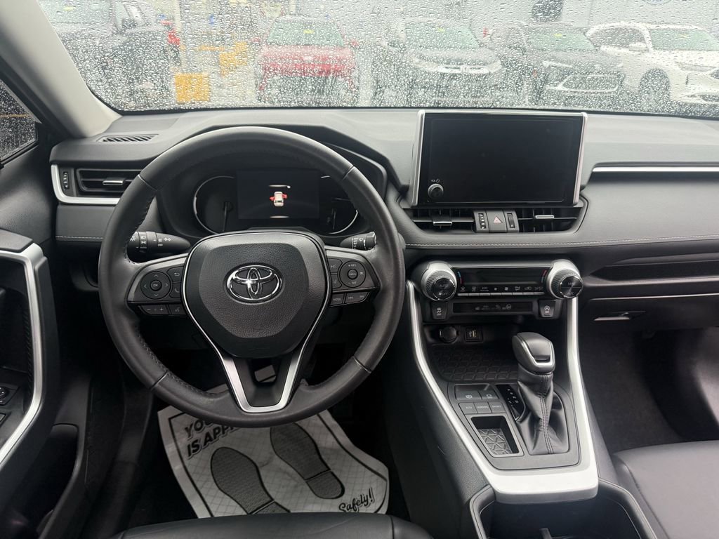 Used 2024 Toyota RAV4 XLE Premium image 14